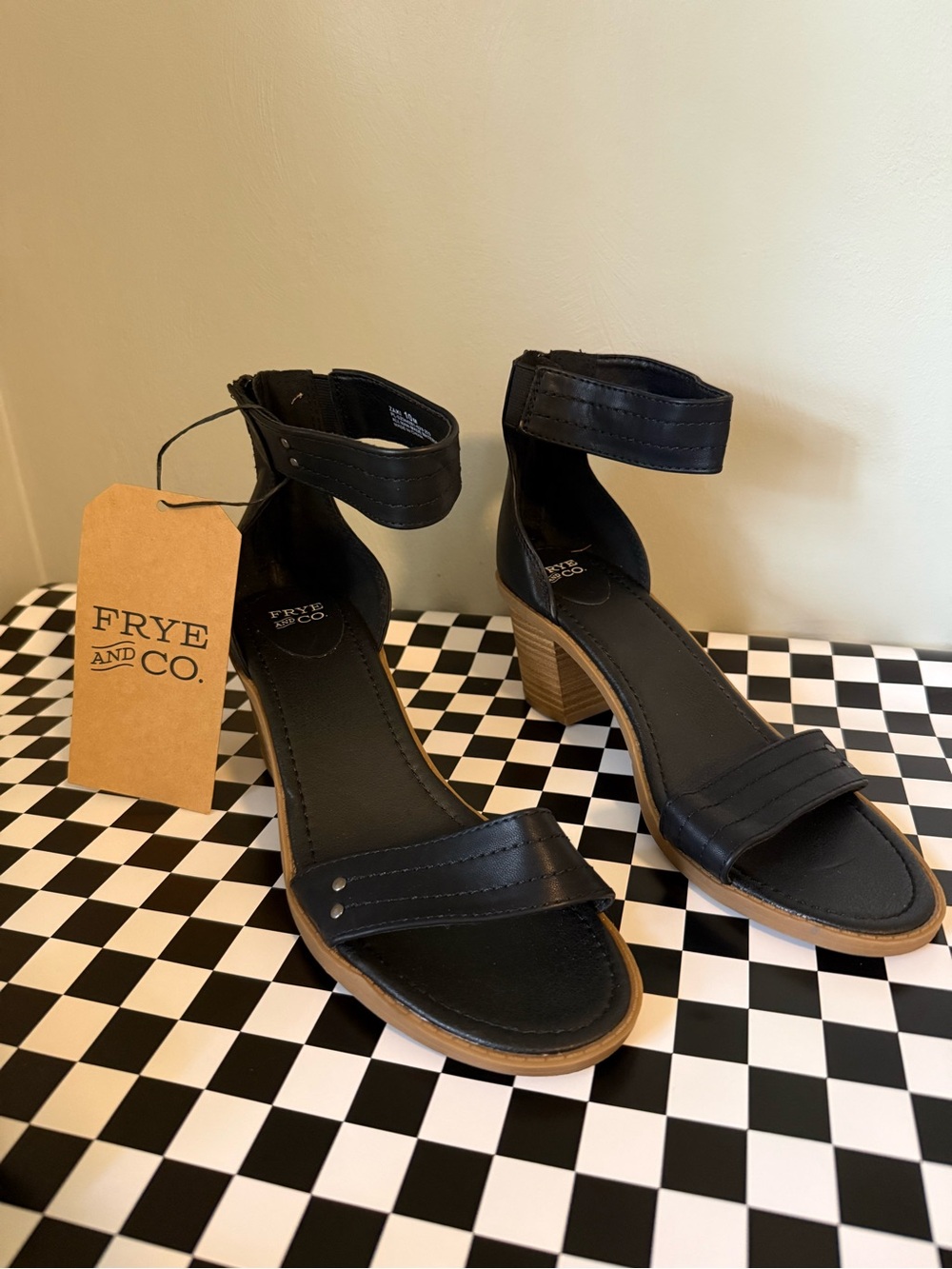 FRYE AND CO. Black Leather Ankle-Strap Block Heel Sandals